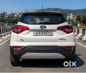 Xuv 300 W8 (o) Dsl Amt ( Dr`s Car )
