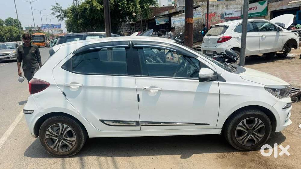 Tata Tiago Car Petrol 2021
