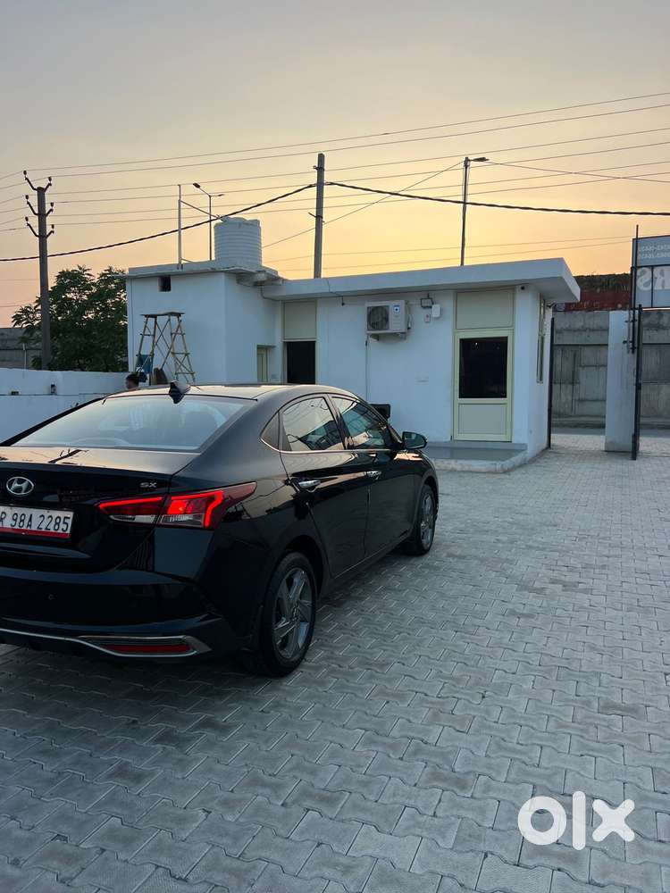 Hyundai Verna Sx 1.5 Petrol Ivt, 2021, Petrol