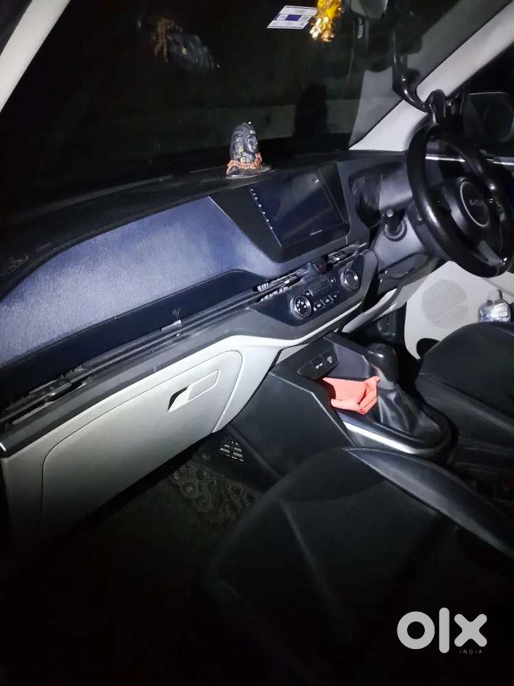 Kia Carens Diesel Manual 2023 .non Accidenal  All Original 97000 Kms