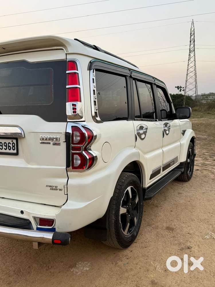 Mahindra Scorpio Classic 2.2 S 11 Mt 7 Str, 2023, Diesel