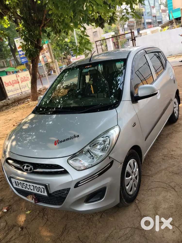 Hyundai I10 Sportz 2012 Car