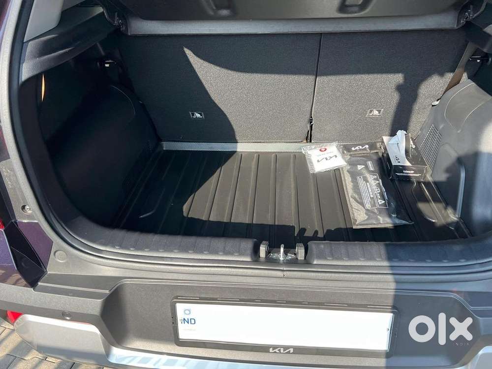 Kia Sonet 2025 Petrol 4600 Km Driven