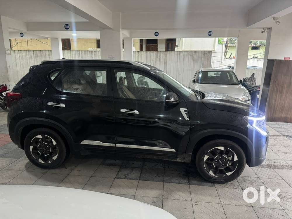 Kia Sonet 2025 Petrol 10500 Km Driven