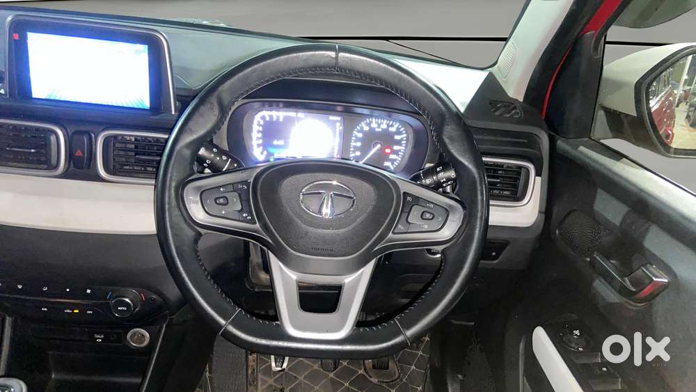 Tata Punch 1.2 Revotron Creative Amt Dual Tone, 2022, Petrol