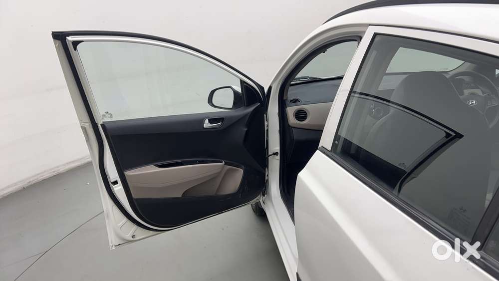 Hyundai Grand I10 1.2 Kappa Sportz, 2016, Petrol