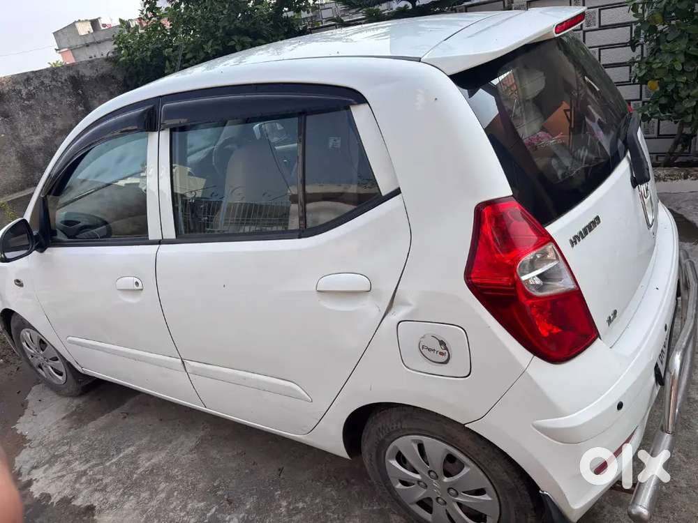 Hyundai I10 Sportz 2012 Petrol 5years Extend किया हुआ Hai