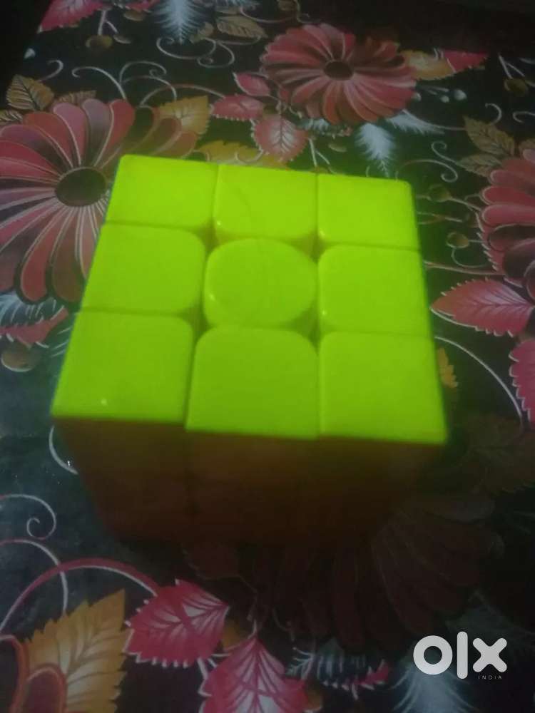 Rubik cube Sports Equipment 1753179839