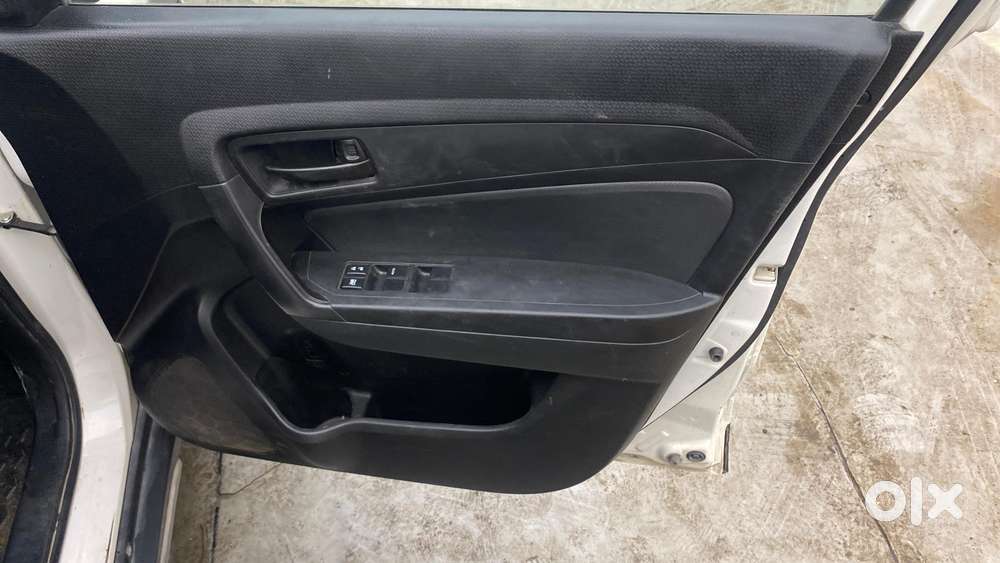 Maruti Suzuki Vitara Brezza 1.5 Lxi, 2020, Petrol