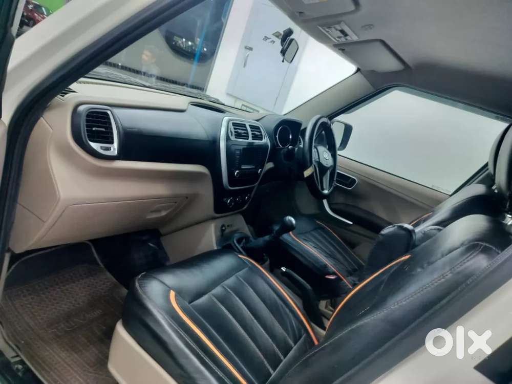 Mahindra Tuv 300 Mhawk100 T8, 2016, Diesel