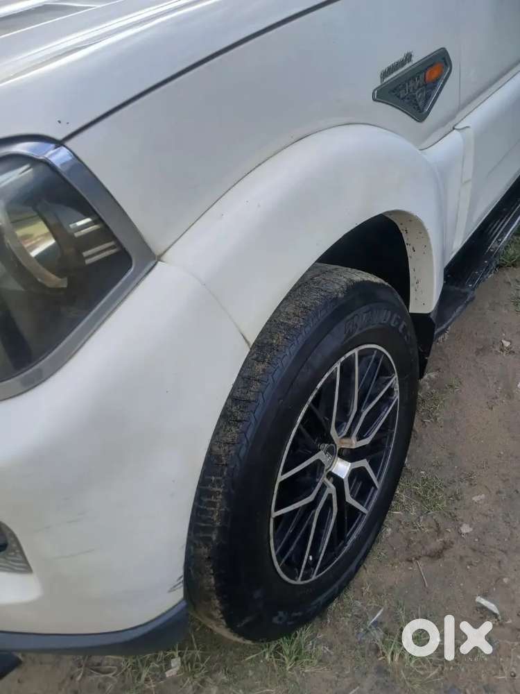 Mahindra Scorpio S6 Plus 2015