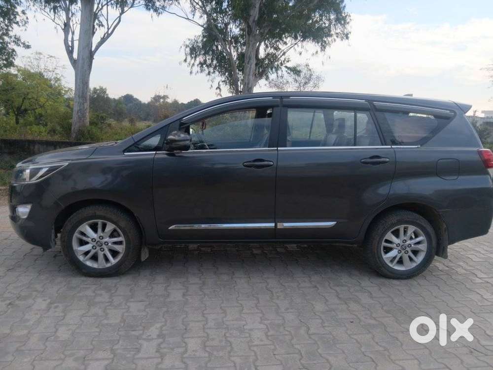 Toyota Innova Crysta 2.4 G Mt 8s, 2019, Diesel
