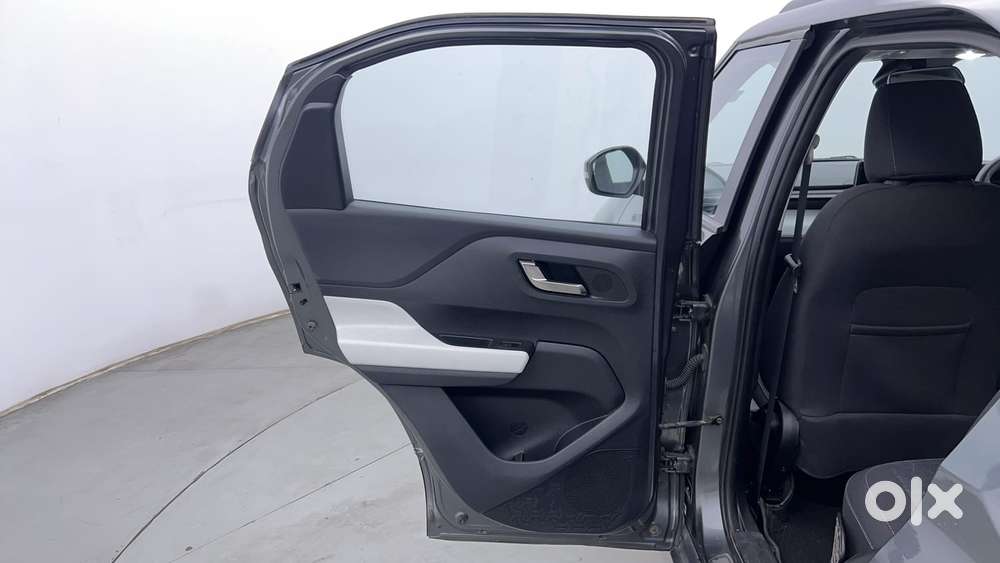 Tata Punch Creative, 2023, Petrol