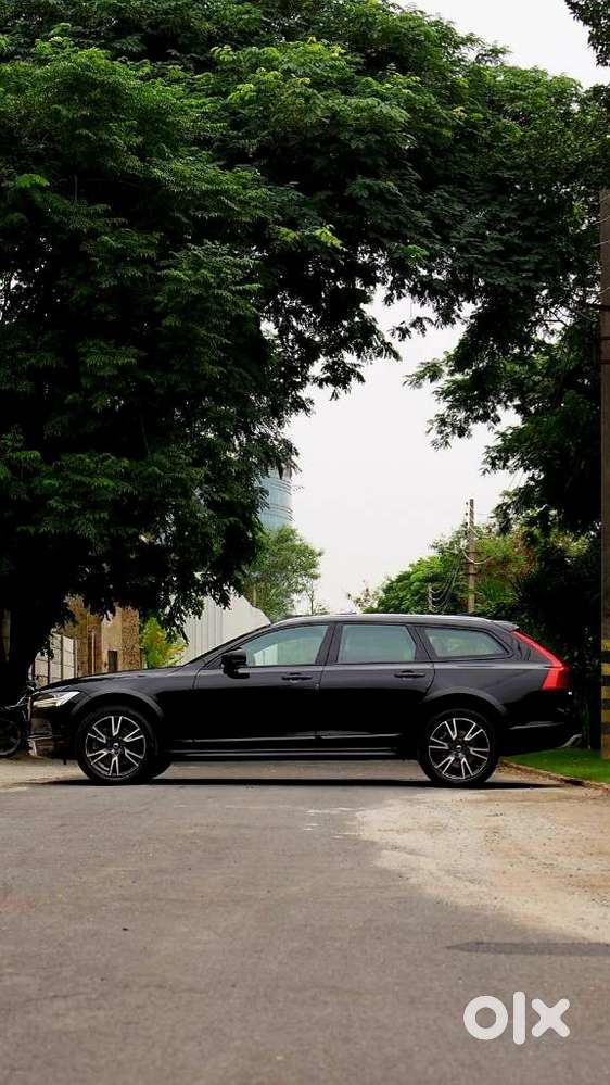 Volvo V90 Cross Country D5 Inscription, 2018, Diesel