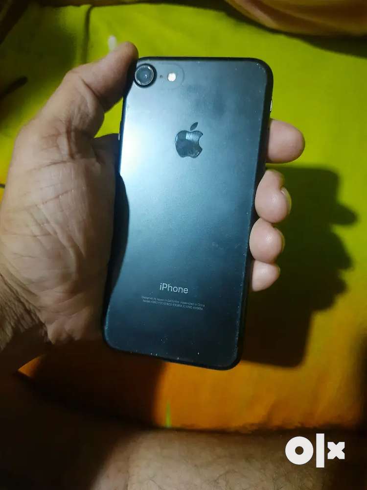 超可爱の iPhone7 Plus 128GB jet black 中古iphone スマートフォン