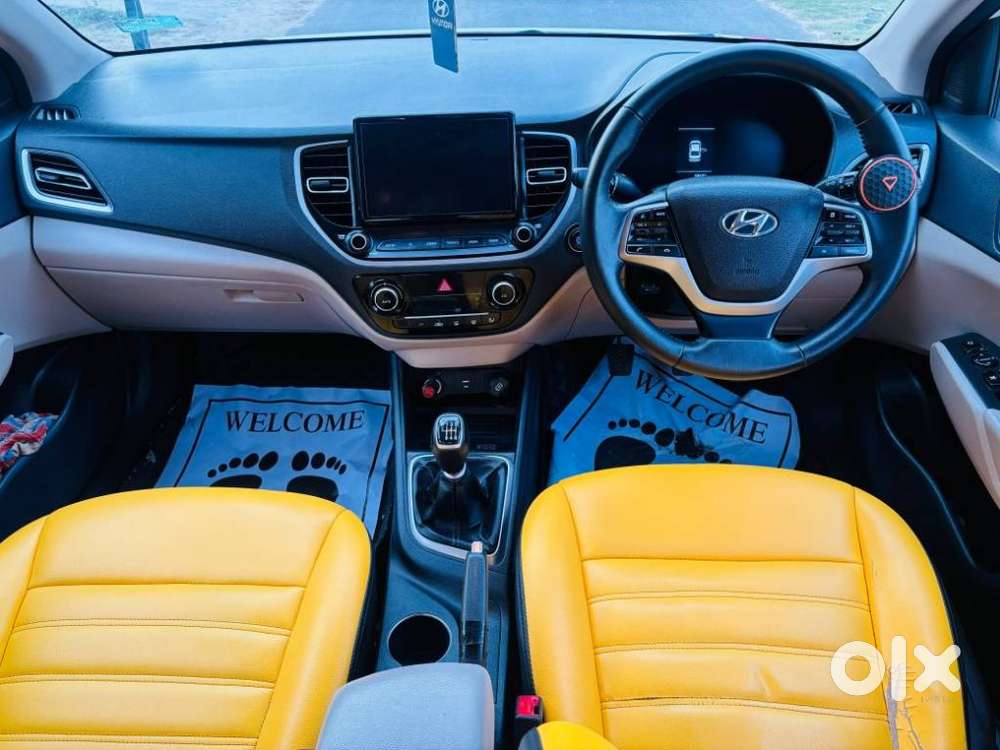Hyundai Verna 1.5 Sx Ivt, 2022, Petrol