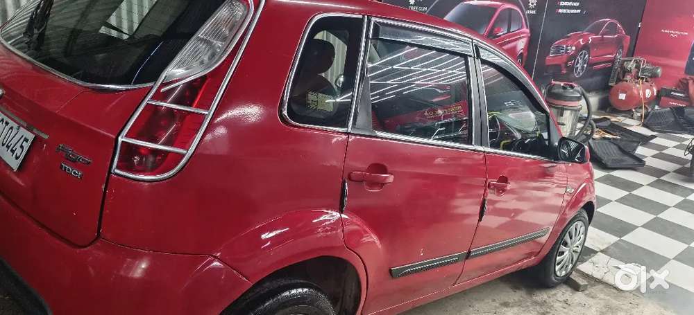 Ford Figo 2010 Petrol 83000 Km Driven