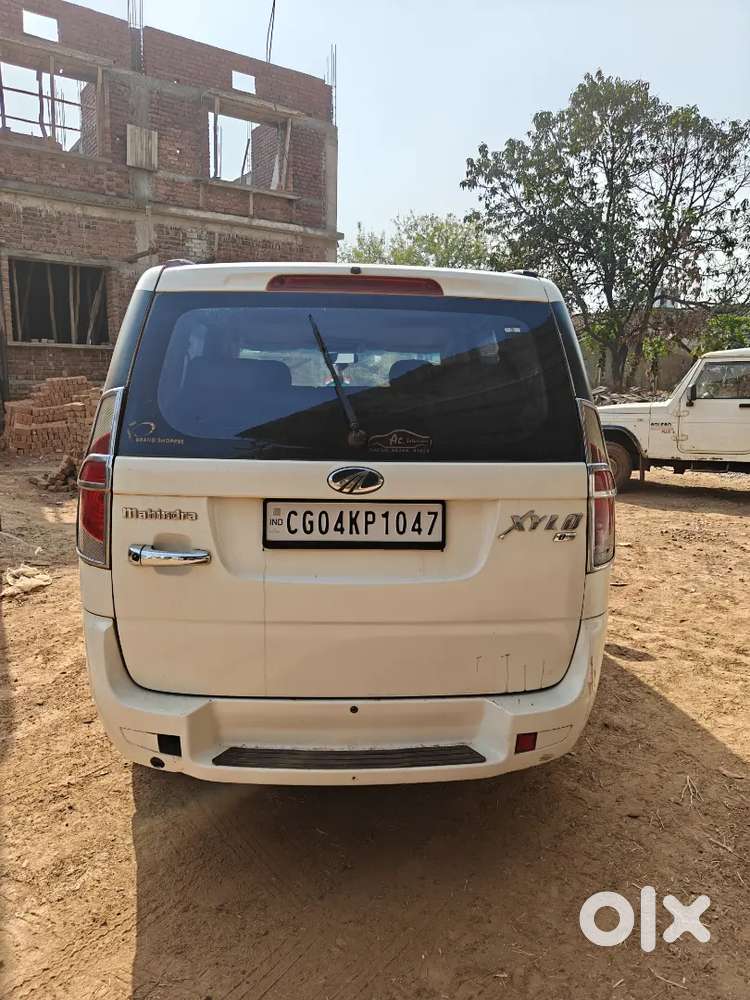 Mahindra Xylo D4