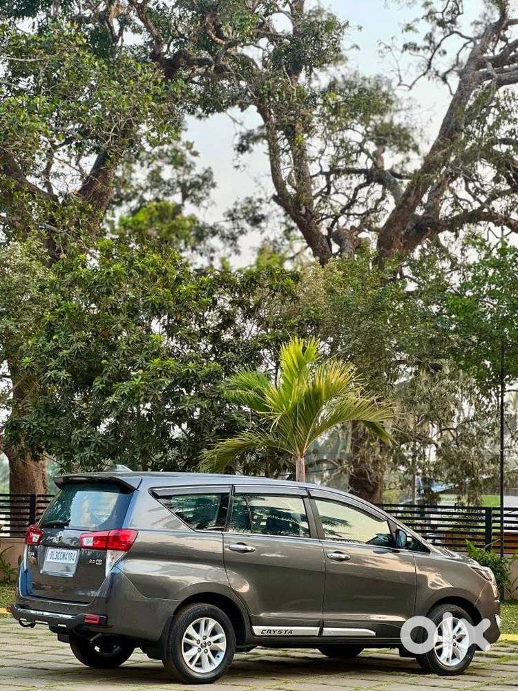 Toyota Innova Crysta 2.8 Gx At 8s, 2018, Diesel