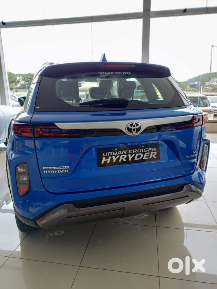 Toyota Urban Cruiser Hyryder 2023 Petrol Well Maintained