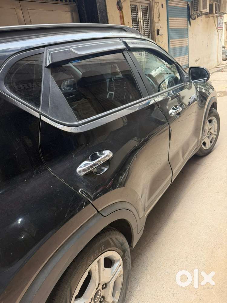 Kia Sonet Petrol 2021