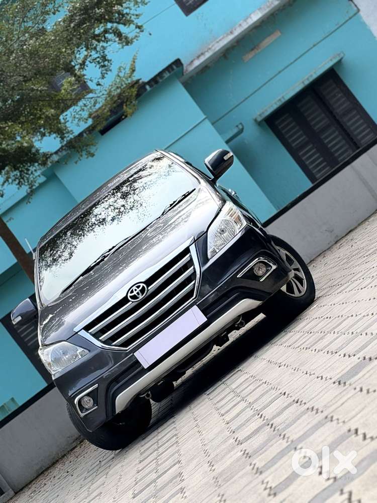 Toyota Innova 2.5 Vx 7 Str Bs-iii, 2015, Diesel