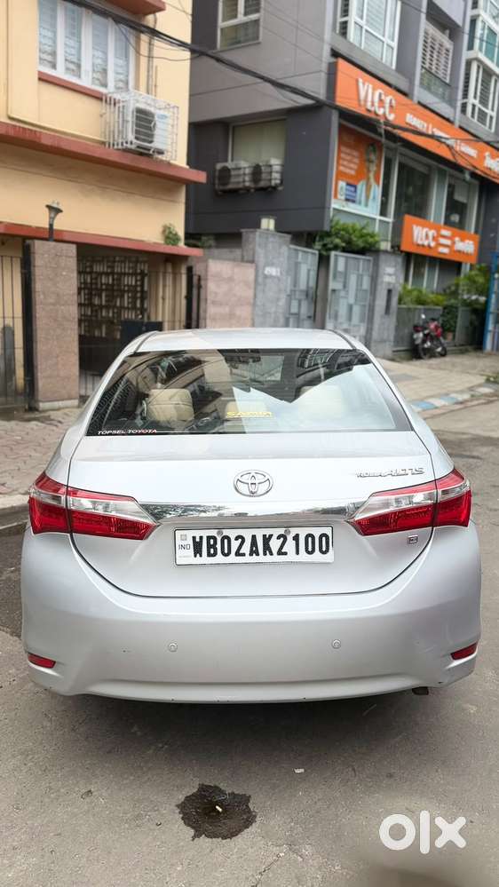Toyota Corolla Altis 1.8 Sport, 2016, Petrol
