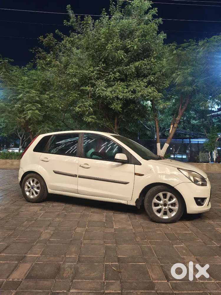 Ford Figo Titanium 2012 Diesel