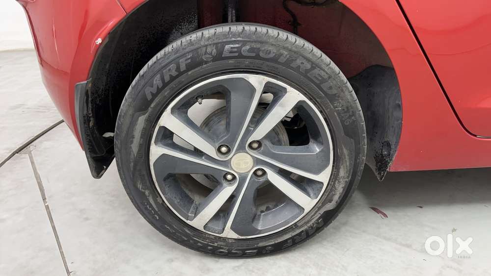 Tata Altroz Xz Plus (s) Diesel, 2024, Diesel