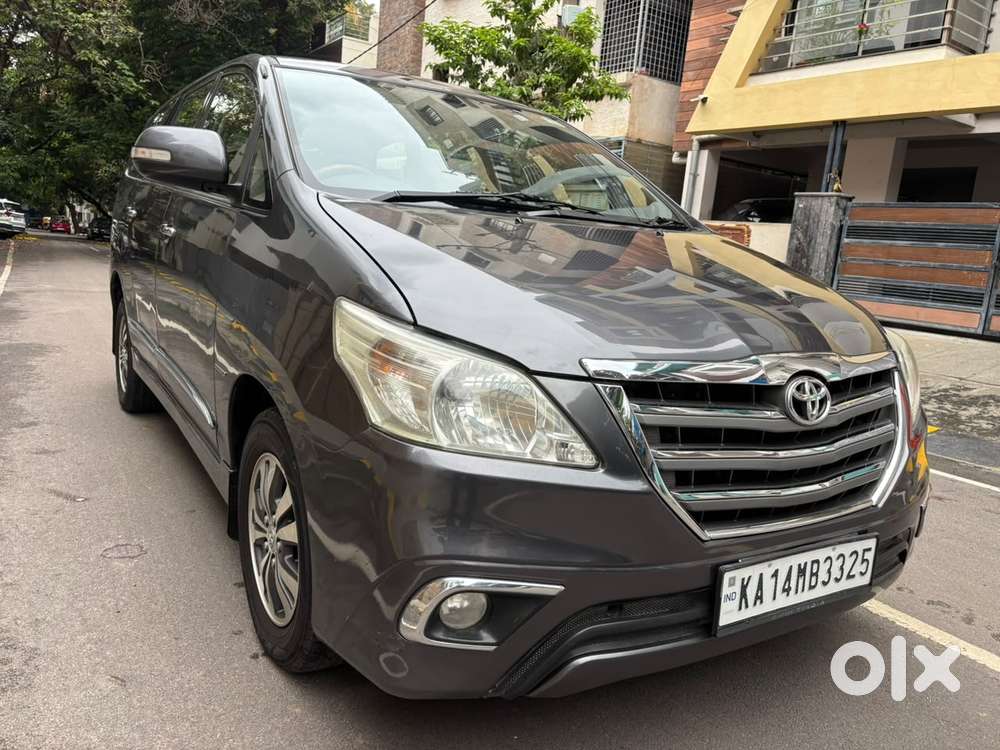 Toyota Innova 2.5 Vx (diesel) 8 Seater Bs Iv, 2015, Diesel