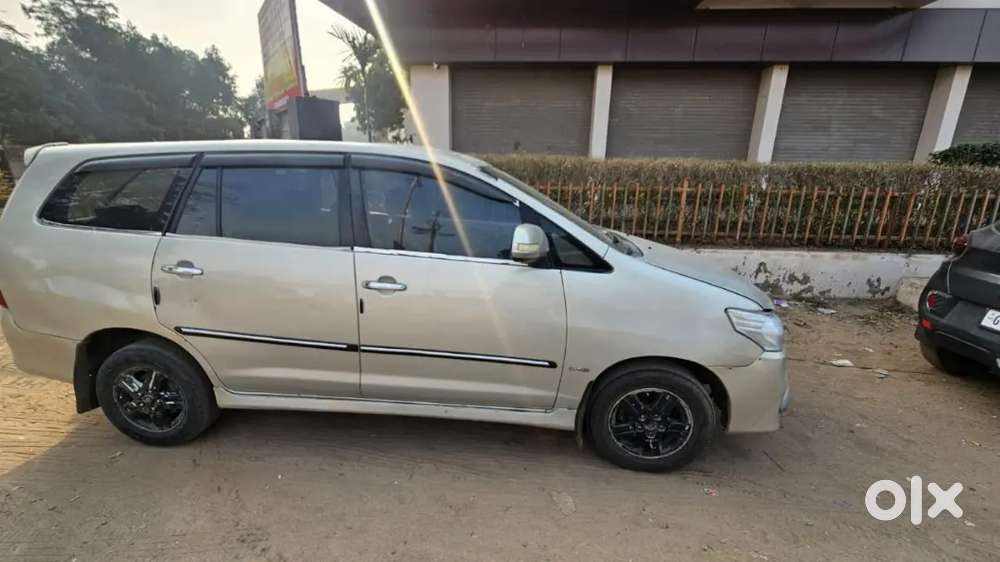 Toyota Innova 2007 Diesel V Variant Excellent Condition
