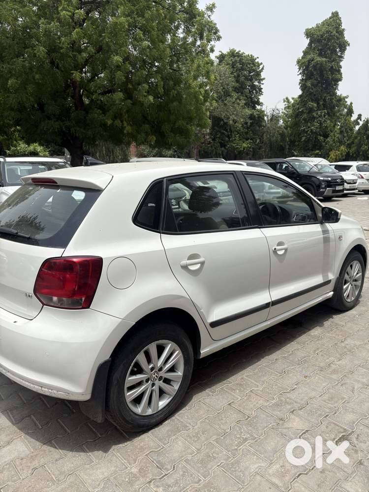 Volkswagen Polo Petrol Highline 1.2l, 2012, Petrol