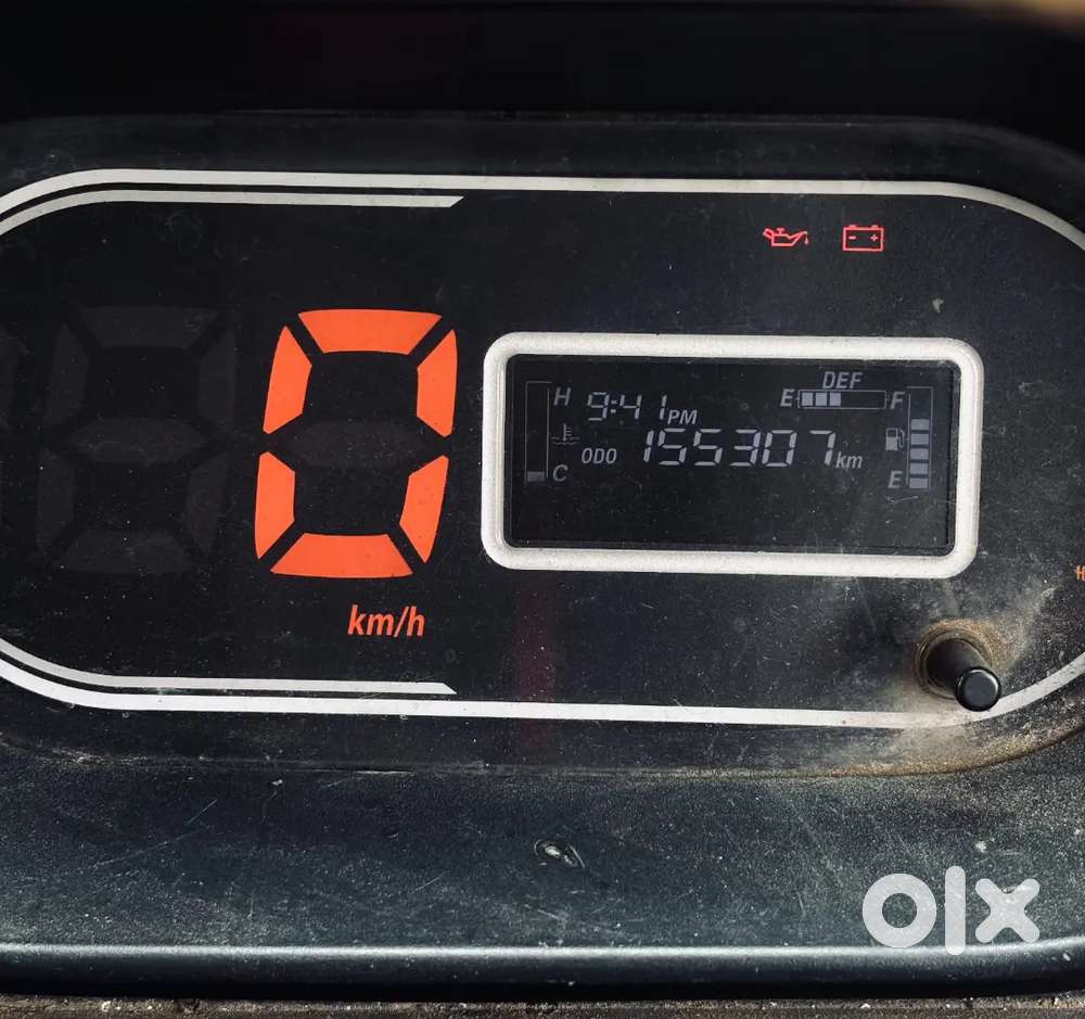 Tata Intra V10 Bs6 Diesel Manual .  Engine 2 Cylinder 798cc 44hp