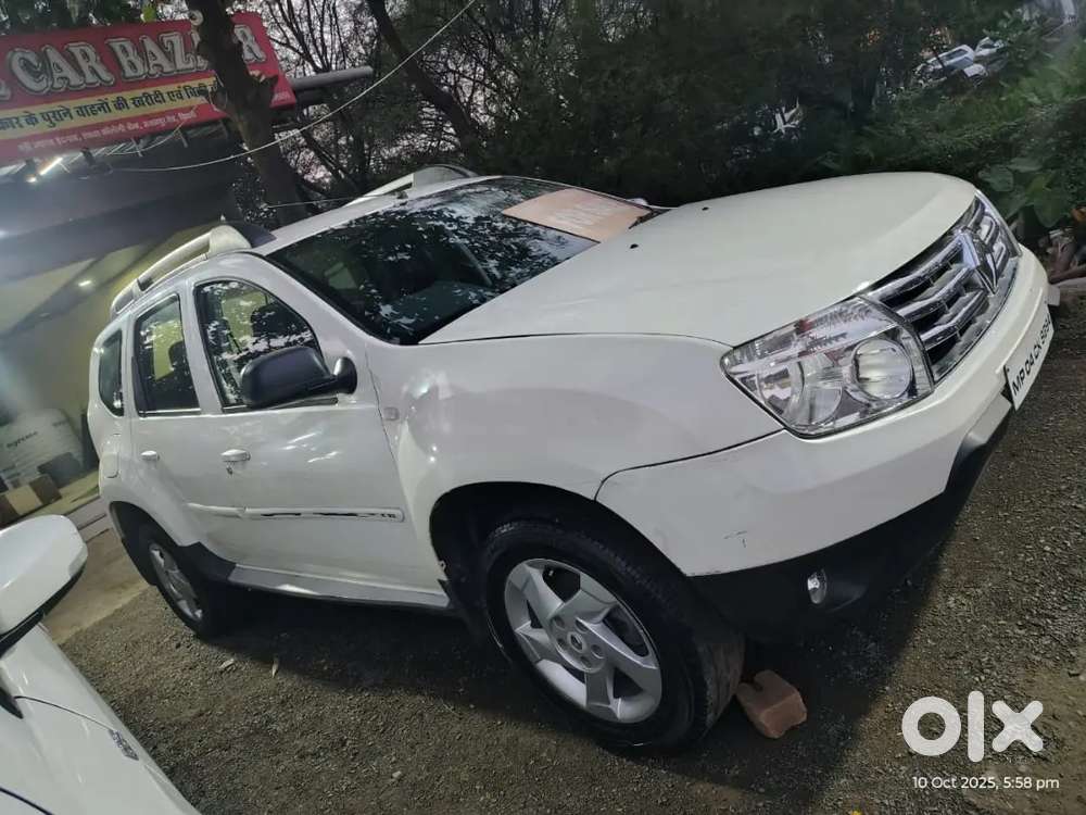 Renault Duster 2013 Diesel Top Model Well Maintained Tyre 90%