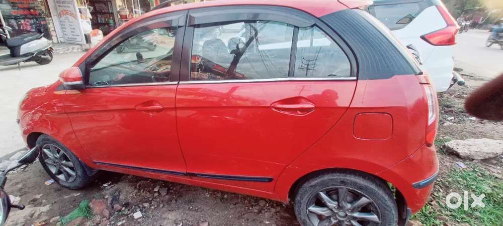 Tata Bolt 1.3 Xe 2015