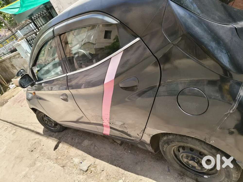 Hyundai Eon Petrol Era 2016 All Tyre Are New Only Ac Kaam Nhi Kr Rha
