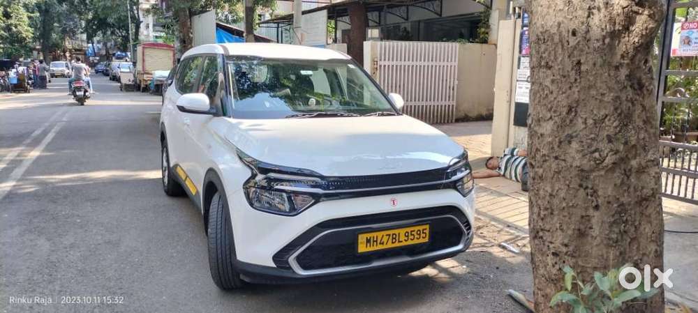 Kia Carens 1.5 Diesel Imt Premium 7  1st Owner  Permit