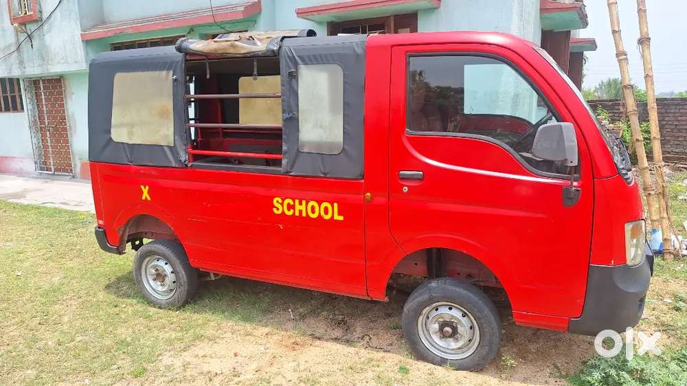 Tata Magic School Van
