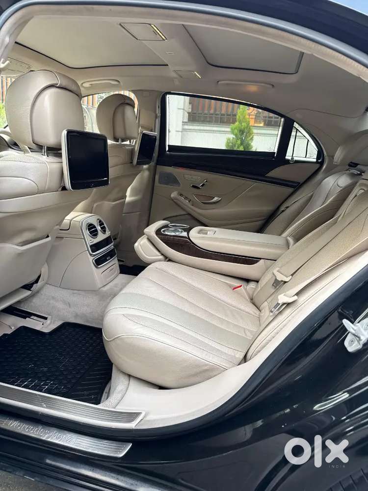 Mercedes Benz
S500