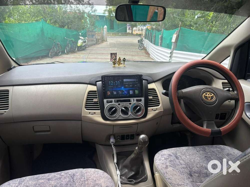 Well Maintained Innova Car With Good Condition