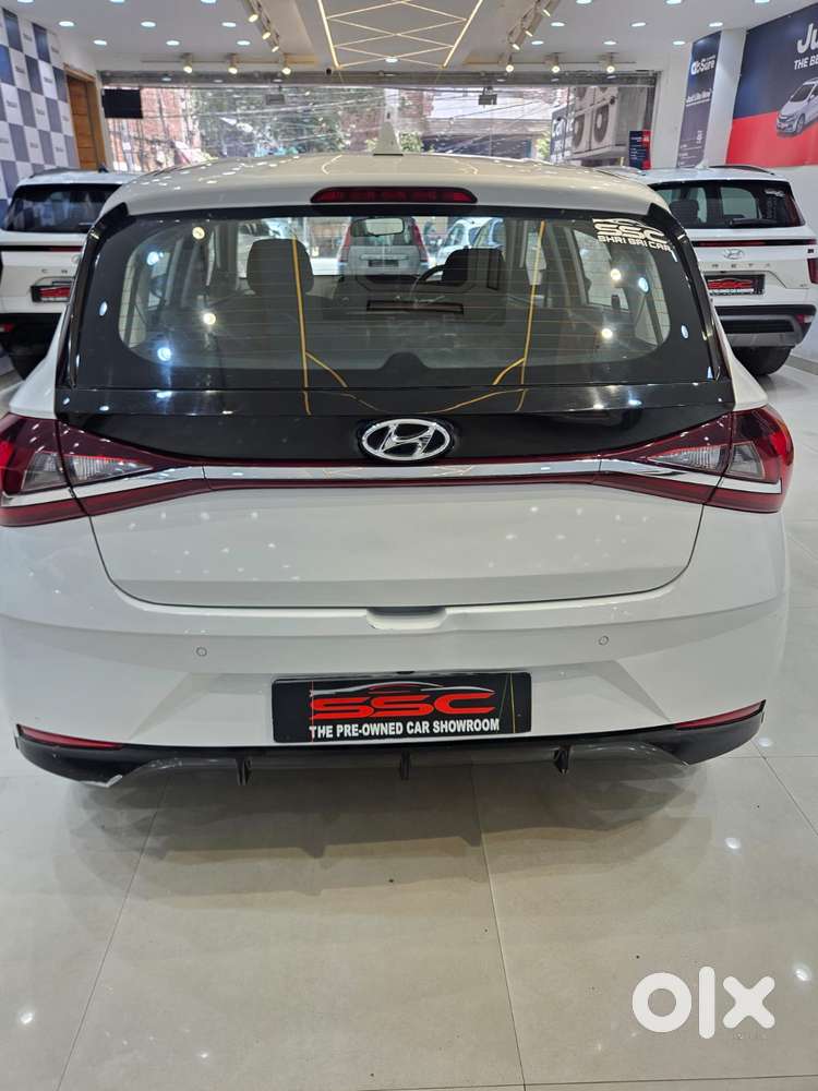 Hyundai I20 Sportz 1.2 Ivt, 2023, Petrol