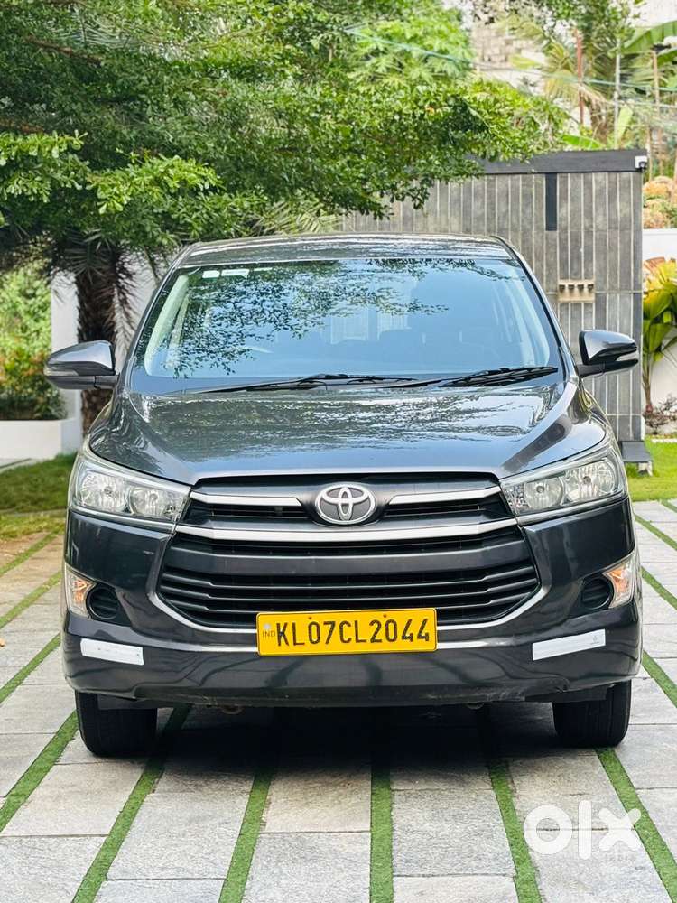 Toyota Innova Crysta 2.7 Gx Mt, 2017, Diesel