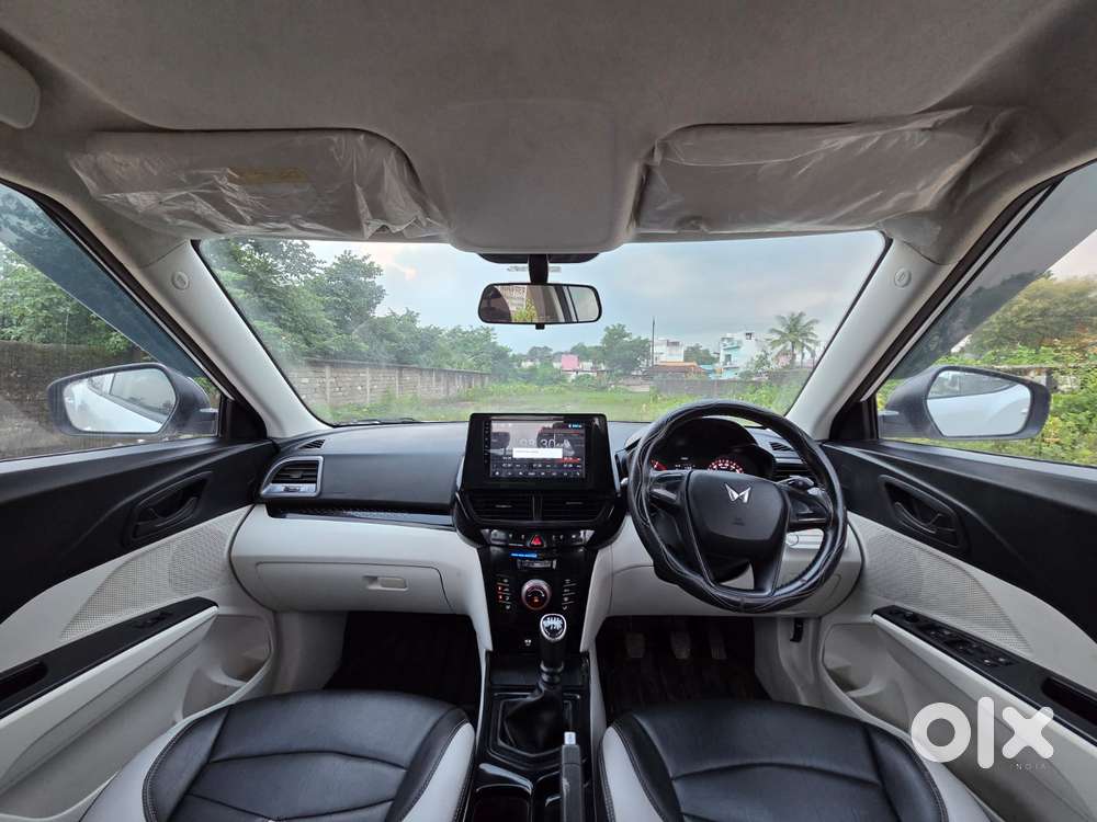 Mahindra Xuv 3xo Mx3, 2024, Petrol