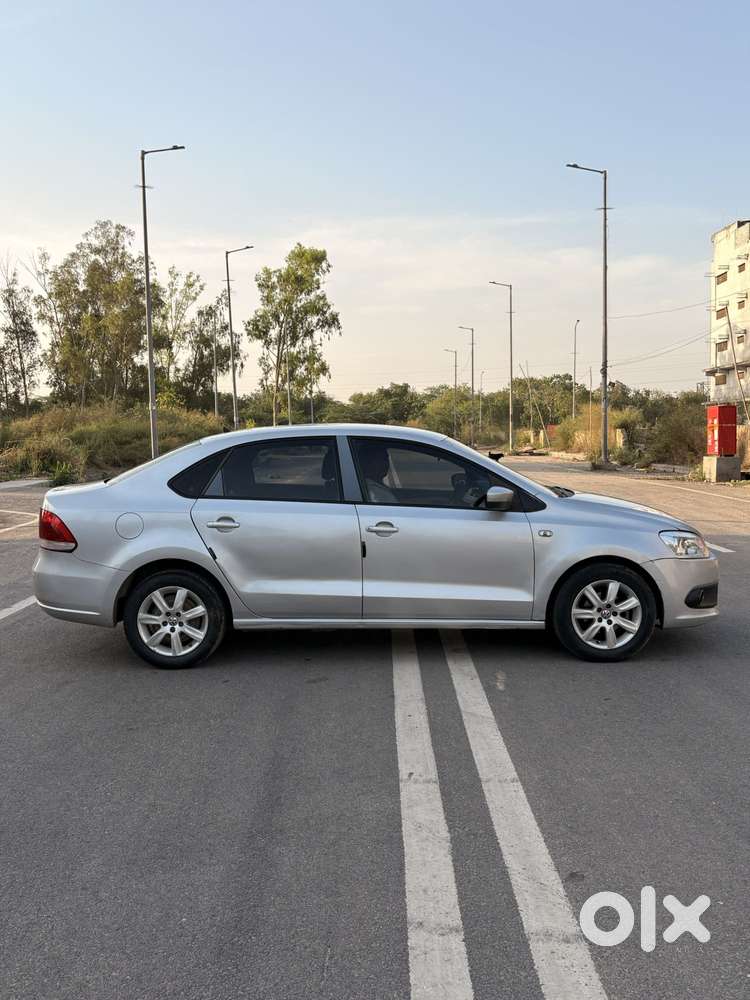 Volkswagen Vento 1.6 Highline Plus 16 Alloy, 2012, Petrol