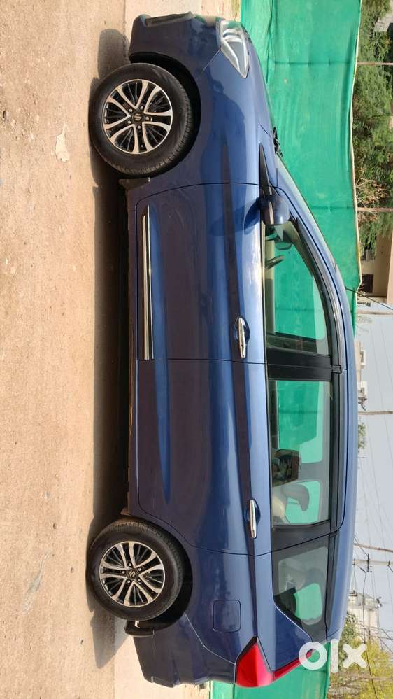 Maruti Suzuki Ertiga 2022-2023 Zxi, 2023, Cng & Hybrids