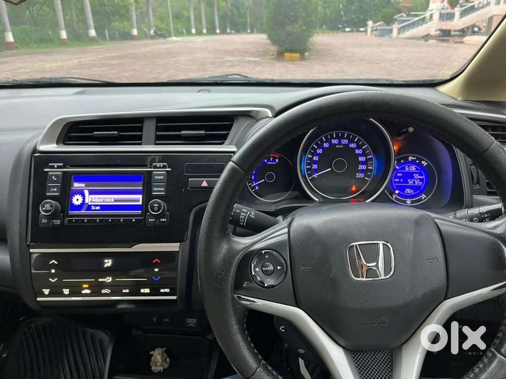 Honda Jazz I-vtec 2017 Single Owner Petrol