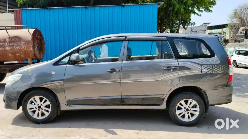 Toyota Innova 2014 Diesel Well Maintained