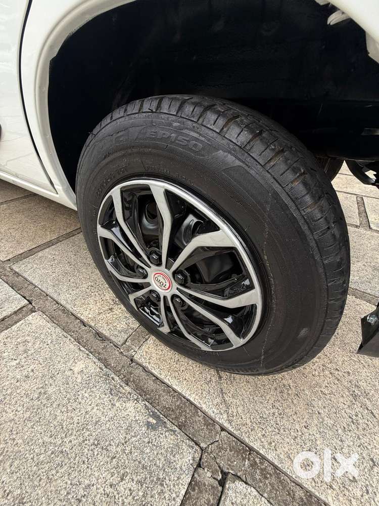 Maruti Suzuki Alto K10 2010-2014 Lxi, 2011, Petrol