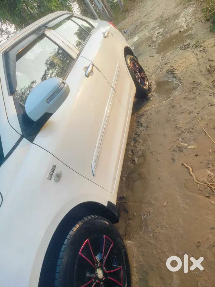 Maruti Suzuki Swift Dzire 2016 Diesel 68000 Km Driven