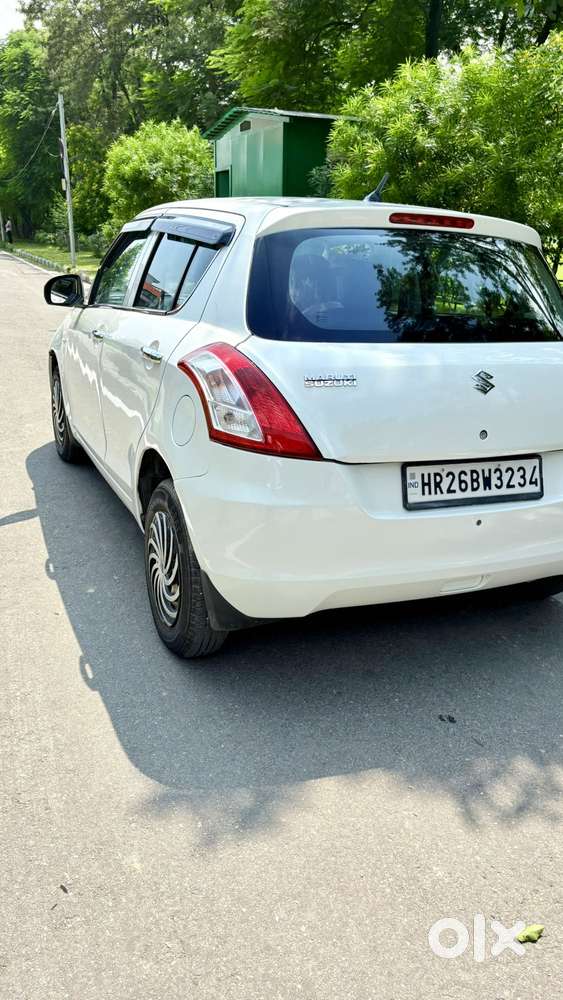 Maruti Suzuki Swift Lxi Option, 2012, Petrol